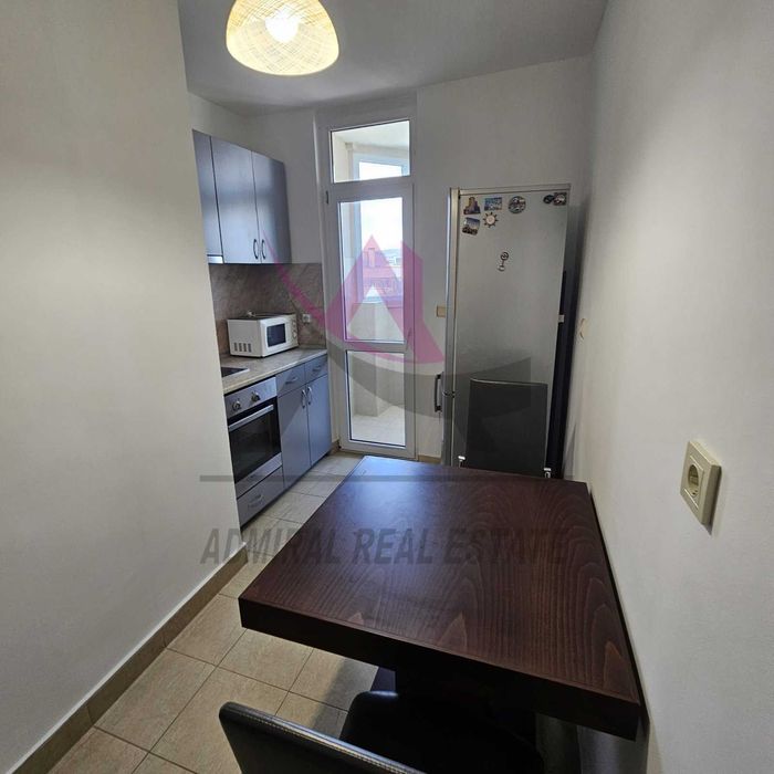 Дава се под наем Двустаен апартамент в Варна, Център - 64 кв.м за 523.26 € - Снимка #3