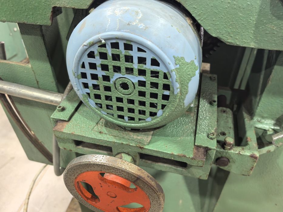 Циркуляр с карета + фреза.