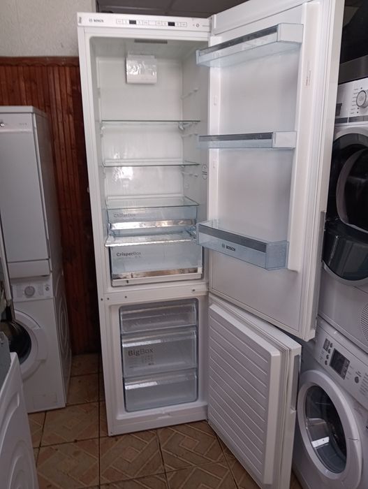 Комбиниран хладилник с фризер Бош Bosch с две години гаранция!