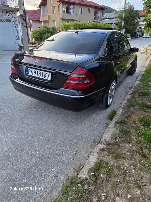 Мерцедес е 320 w211
