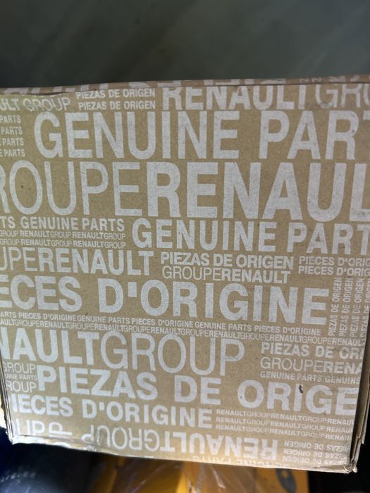 Logan Sandero Stepway Амортизатор передние