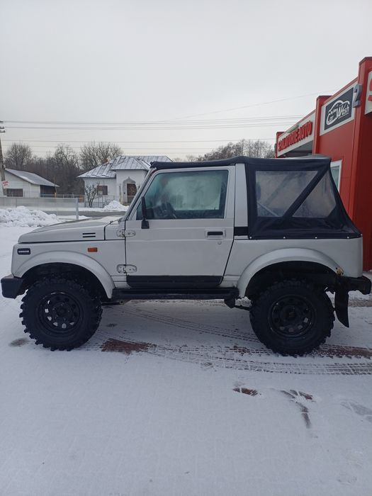 Suzuki samurai injecție