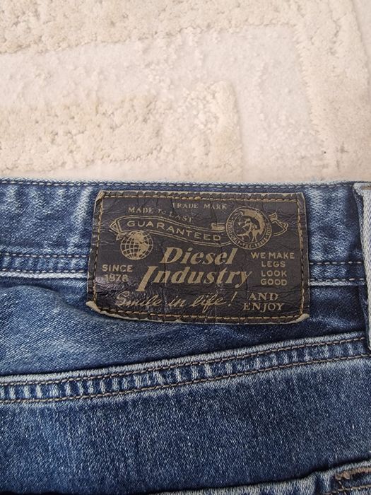 Blugi Diesel regular fit, 31/32