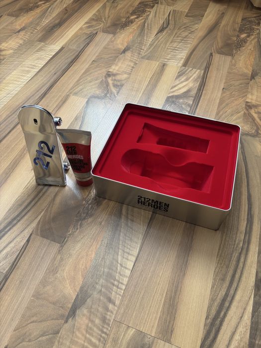 Parfum + Gel de duș Carolina Herrera