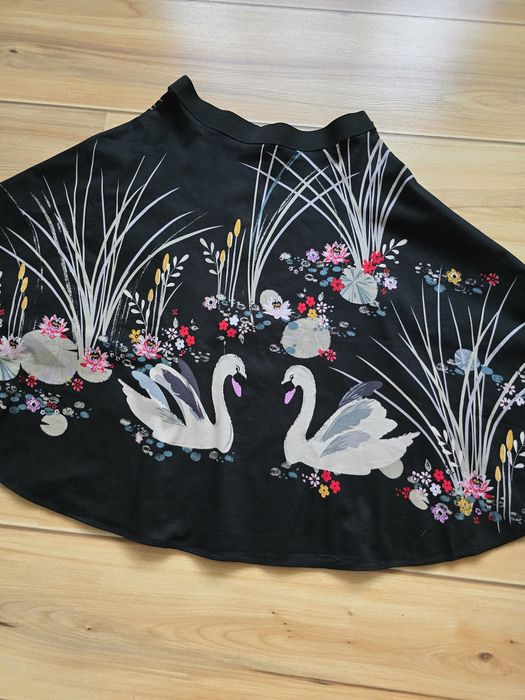 Елегантна пола на лебеди S/M