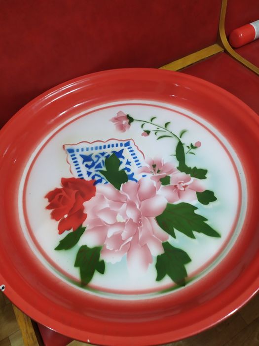 Поднос эммалированная большой