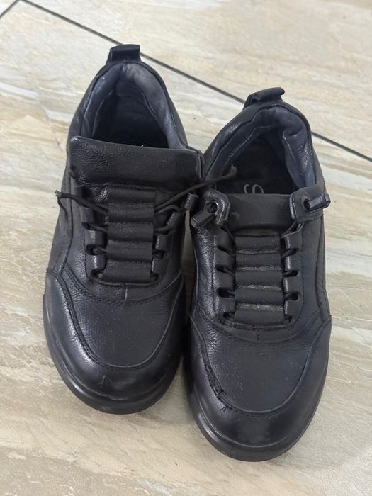 Кроссовки для детей