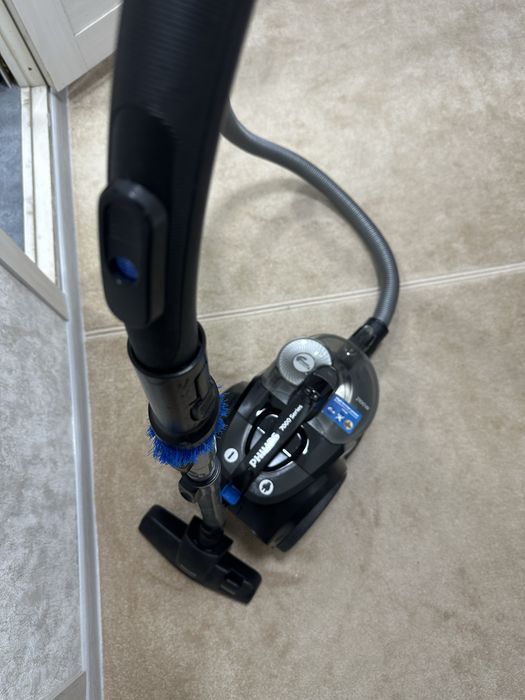 Пылесос  philips отлично тянет plisos