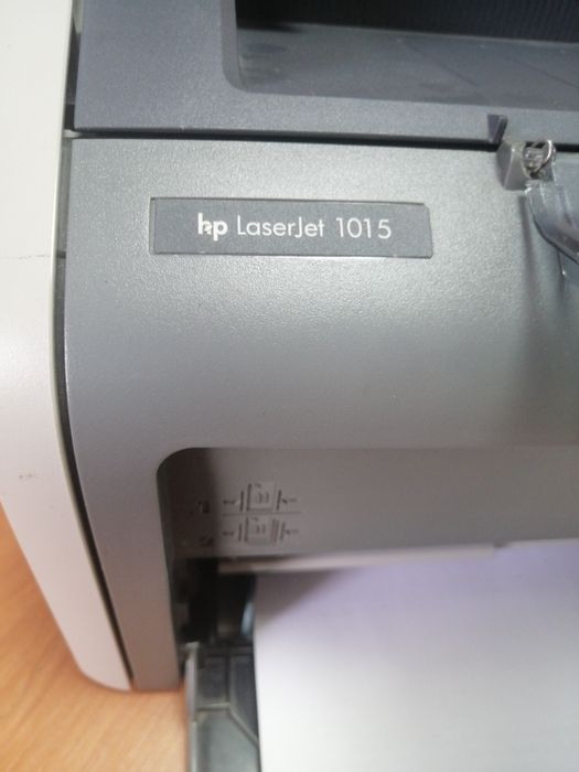 Принтер HP LaserJet 1015