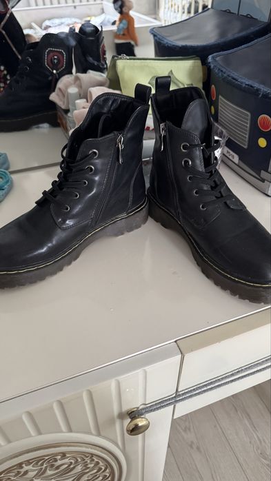 Ботинка осень 5000 тг