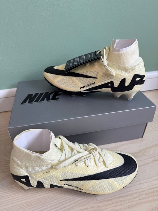 Vand ghete fotbel Nike marimea 35,5