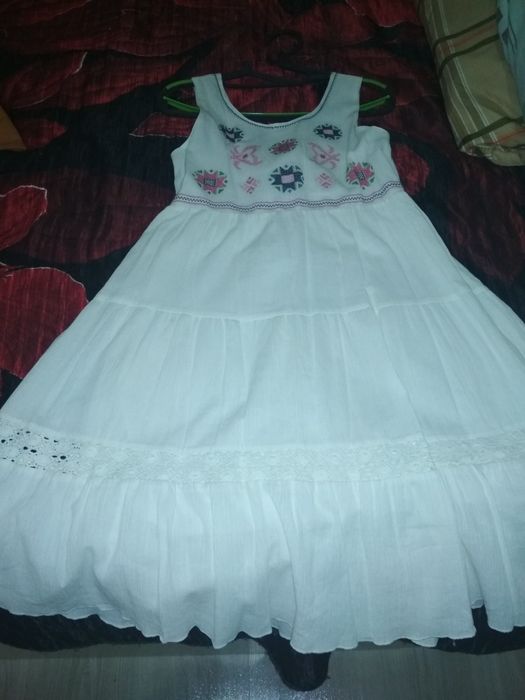 Продам сарафан детский