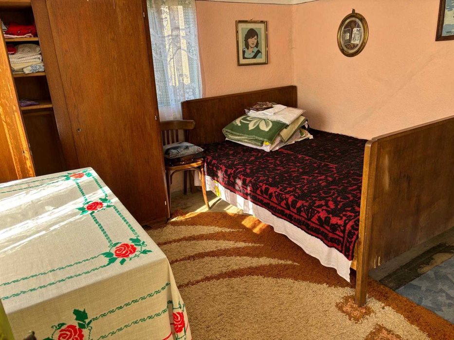 De Vanzare Casă Bătrânească, teren aproximativ 2000m