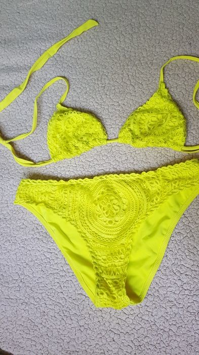 Два ярких  купальника за 5000тг.