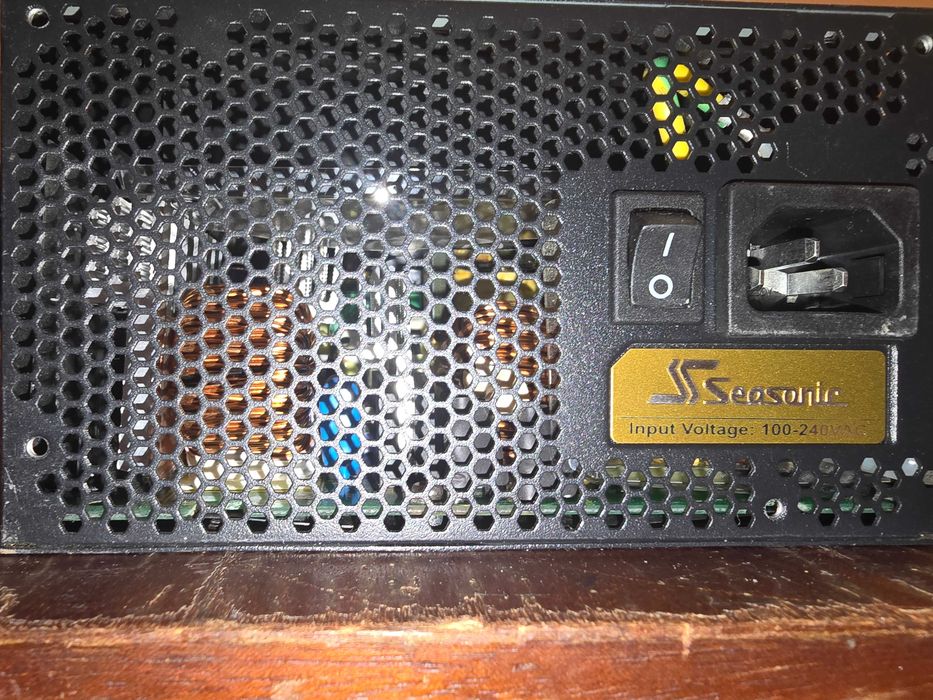 Sursa modulara 850W Seasonic X-SERIES SS-850KM 80 Plus GOLD