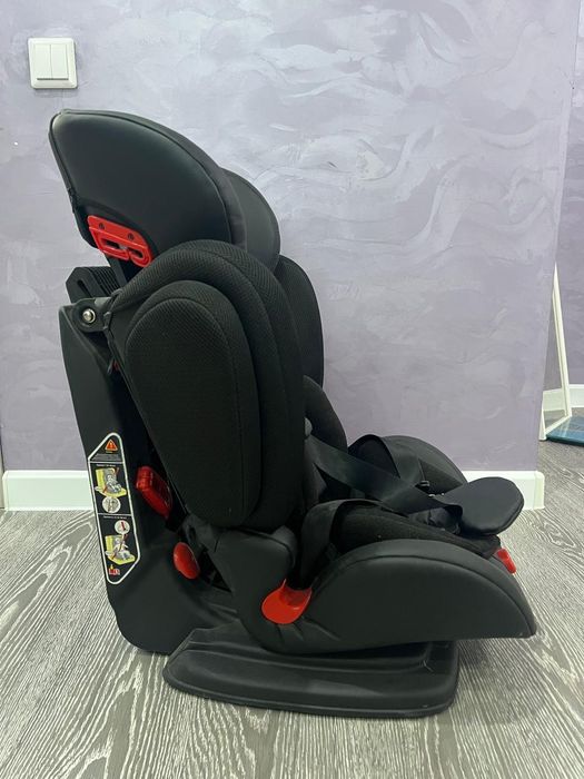 Продам детское авто кресло.