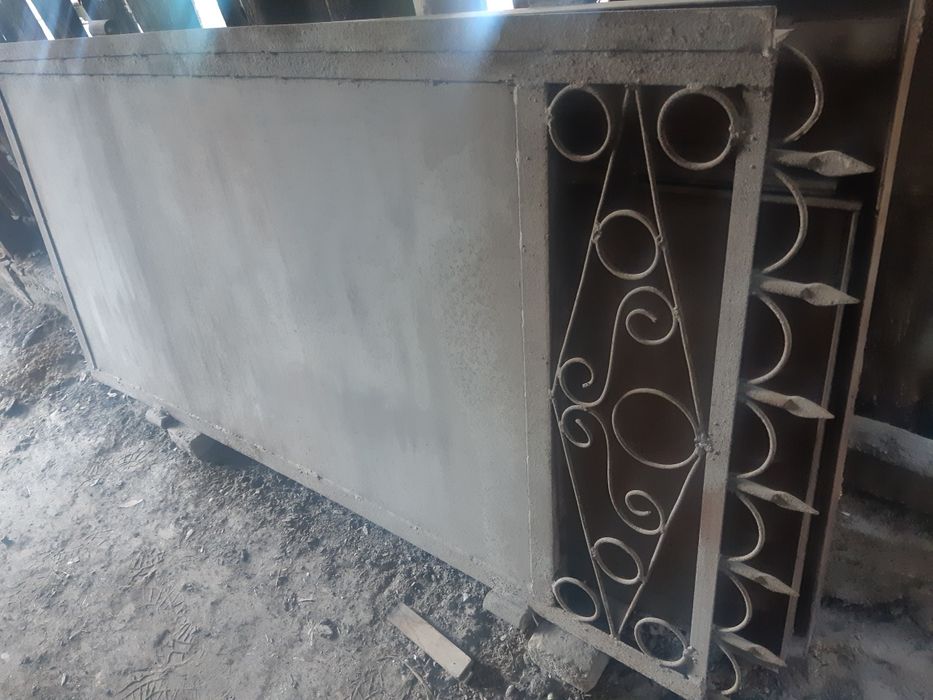 Варота железные .