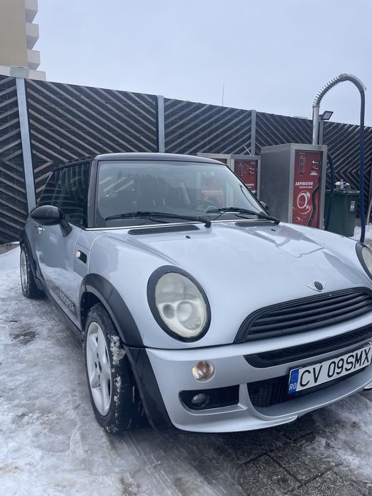 Mini cooper cu plafon panoramic cu trapa