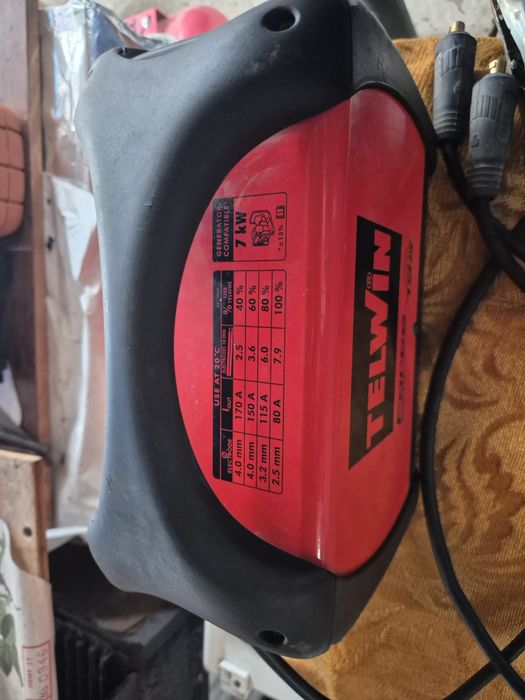 Invertor de sudura telwin force 195 aproape nou, folosit de doua ori.