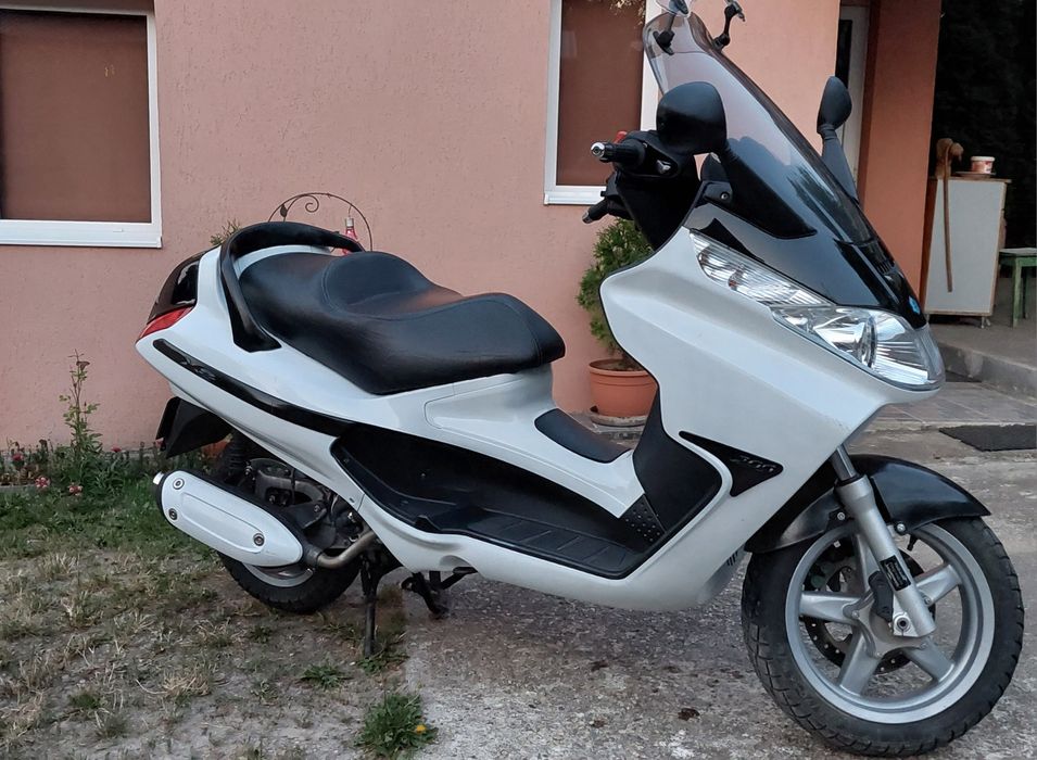 Piaggio X 8  2005