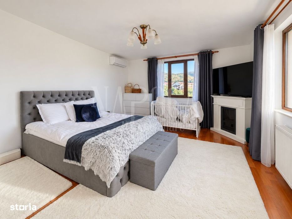 Casa 4 camere de vanzare in Floresti