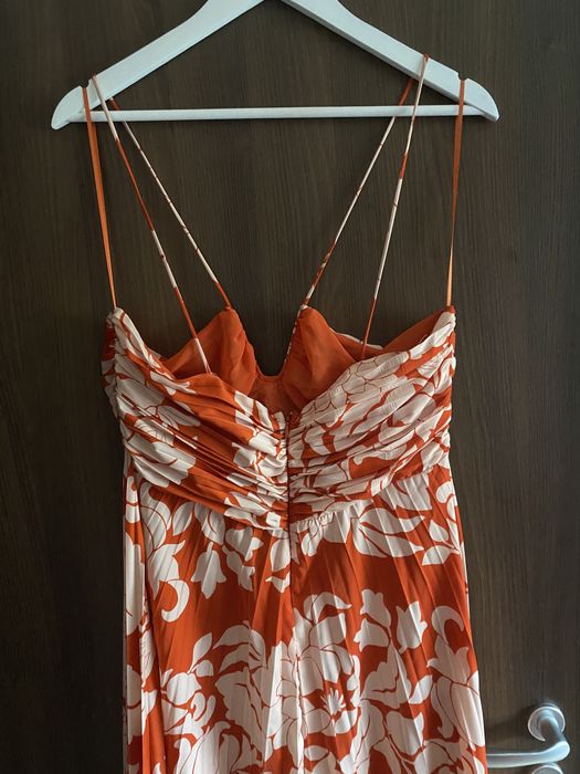 Нова Рокля Mango