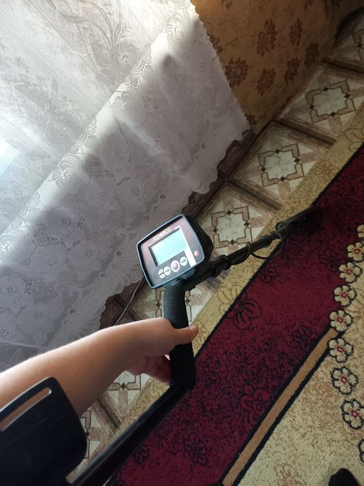 Продам металлоискатель