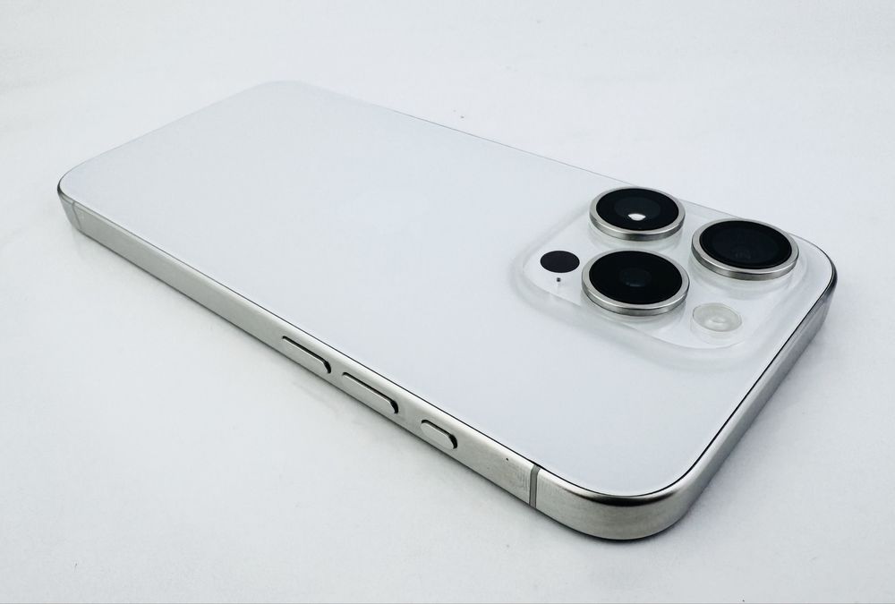 Apple iPhone 15 Pro 128GB USA White Перфектен! Гаранция!