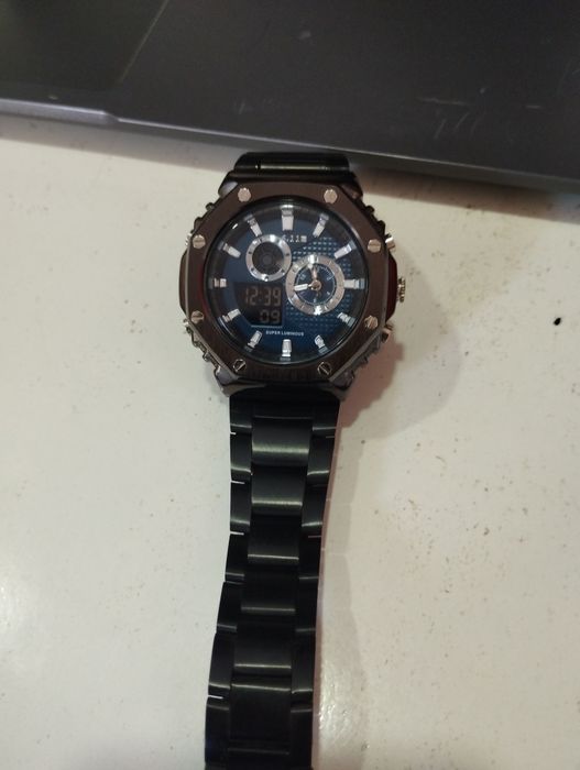 Tekinga soat yana bitta