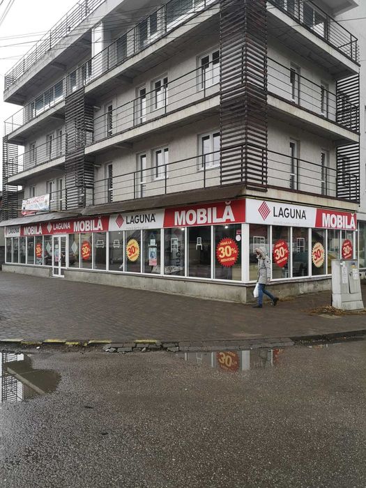 Vând  sau Închiriez Spatiu comercial la strada principala