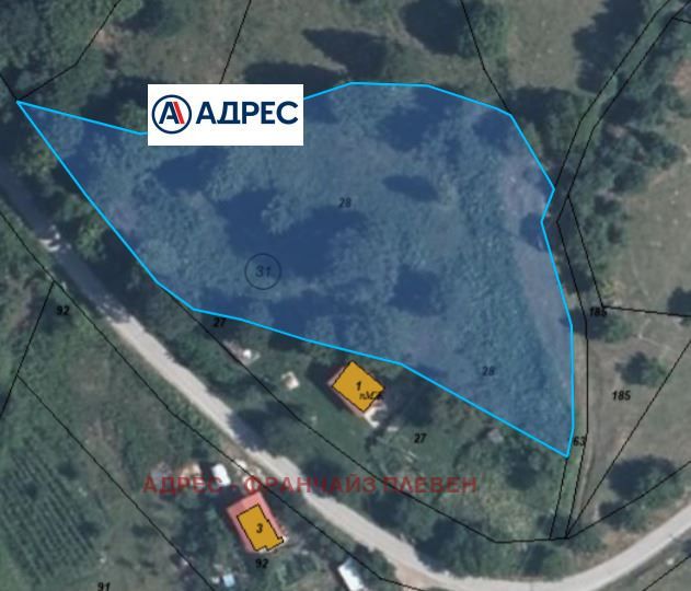 Земеделски имот в Ловеч, област-гр.Тетевен площ 4000 цена 33000