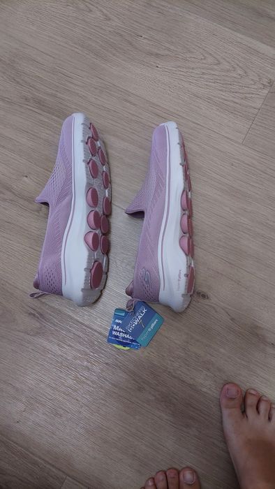 Скечерсы слипоны