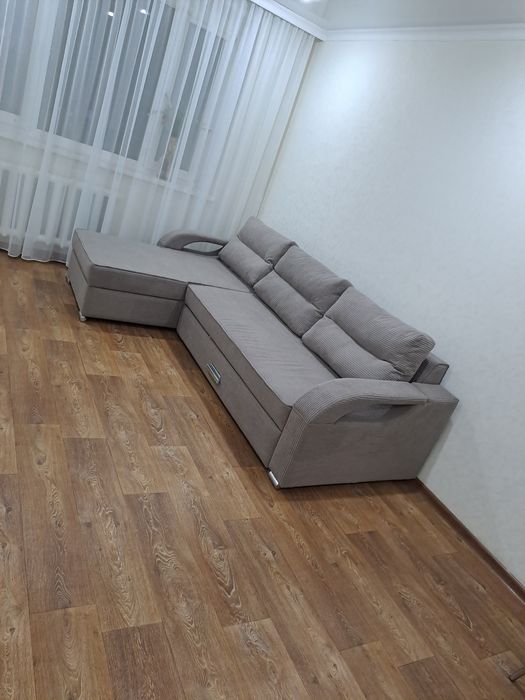 Продам диван угловой