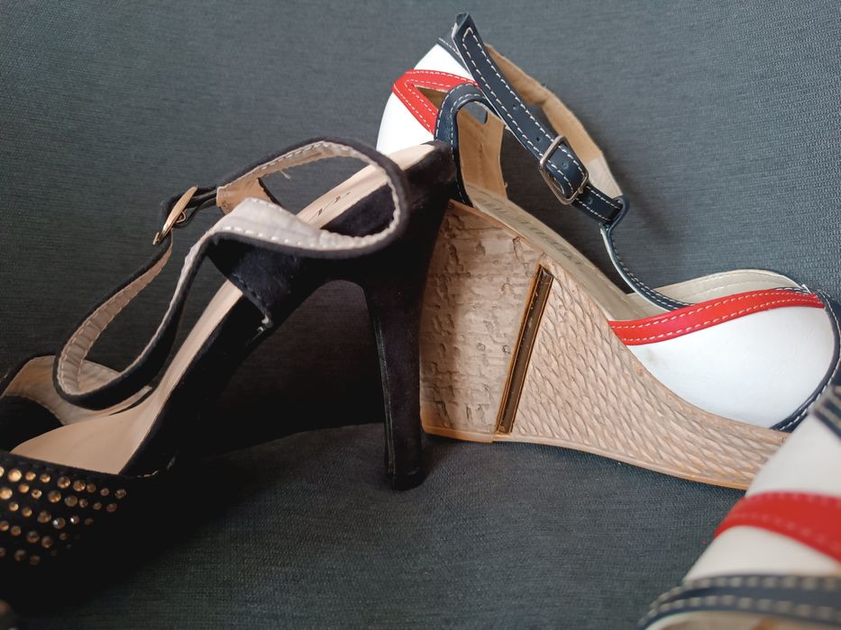 2 perechi sandale posibil amely