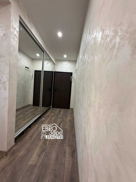 Тристаен апартамент за продажба в СУПЕР ЦЕНТЪР