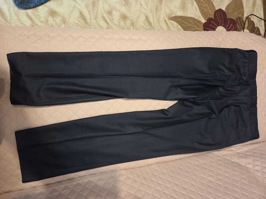 Costum bărbat 50, stare excelentă