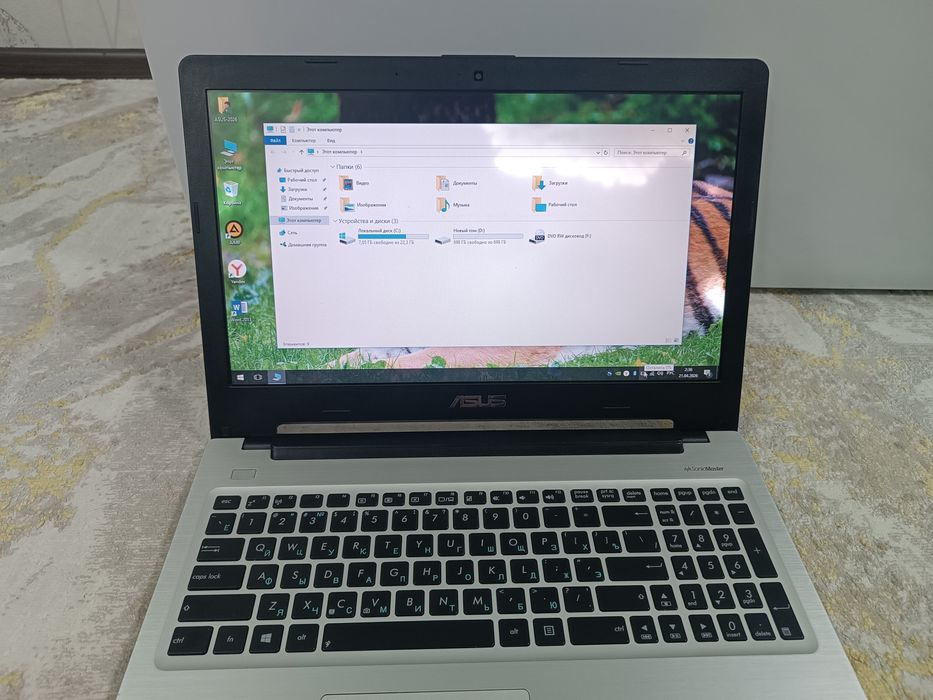 НОУТБУК Asus i5/ssd Windows 10.