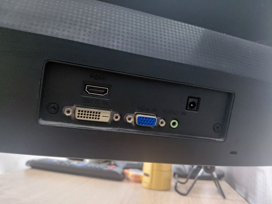 Продам компьютер. Игровой. Срочно.