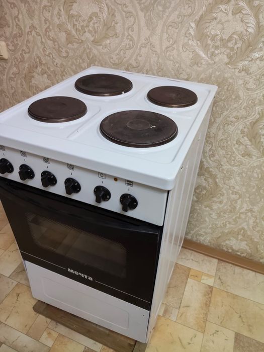 Продам кухонную плиту