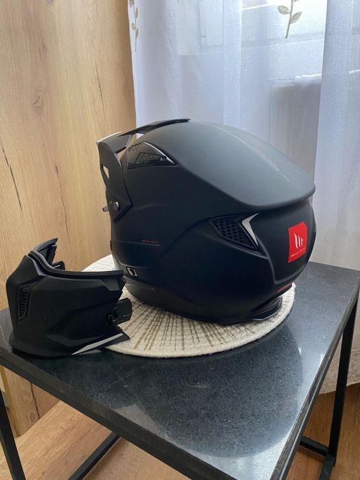 Casca moto mărimea XL  noua!MT