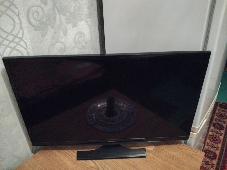Продам телевизор