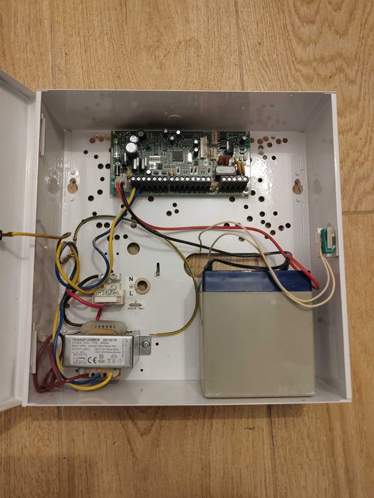 Alarma Paradox Spectra SP4000 4 zone, 2 partiții