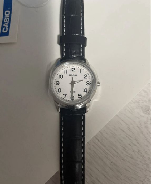 Ceas de mânã Casio, negru
