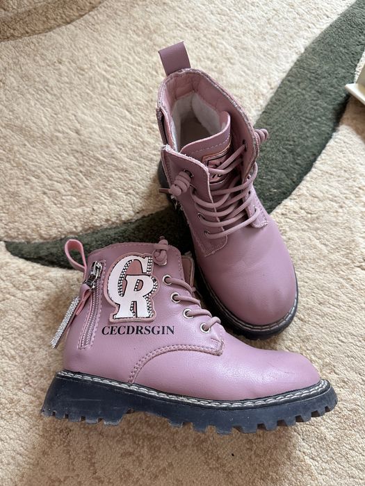 Осенняя ботинка детская