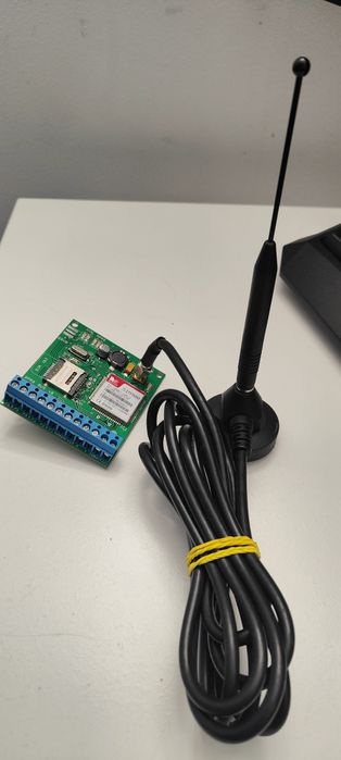 Modul GPRS cu antena pentru sisteme de alarma
