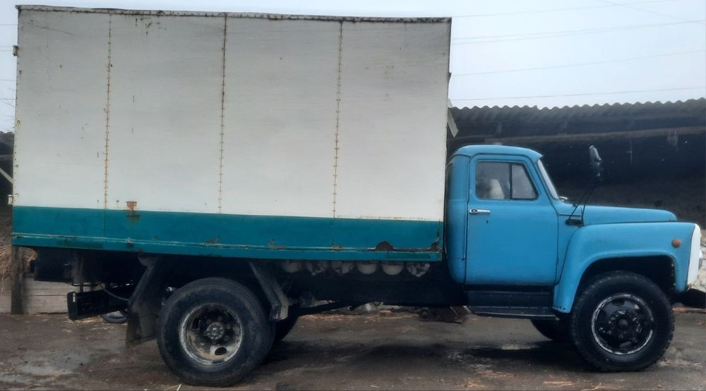 Машина сотилади срочна газ 53