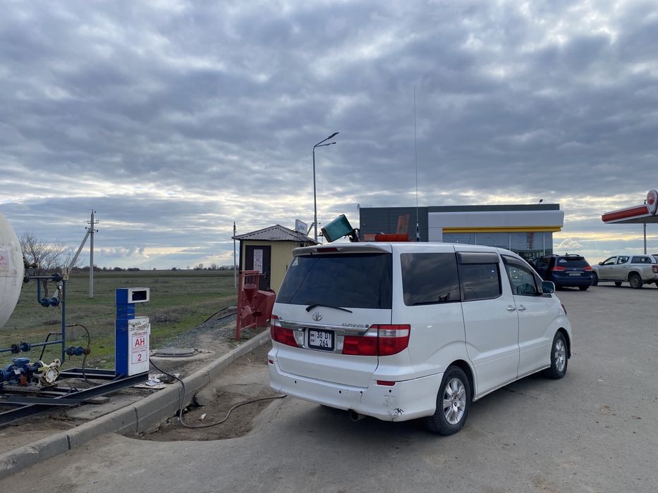 Тайота альфарт минивен