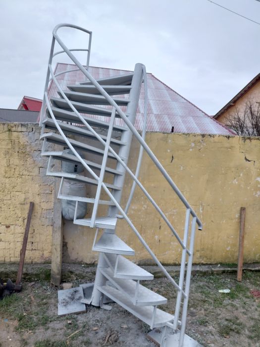 Vănd scară spirală