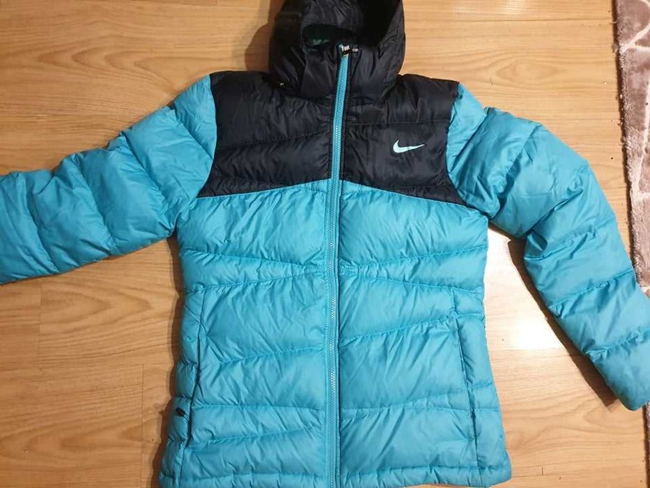 Оригинално зимно яке Nike с гъши пух