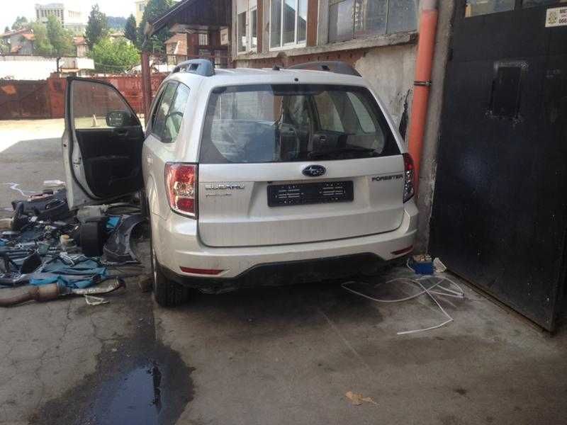 Субару форестър 2.0i / Subaru Forester 2.0i на части